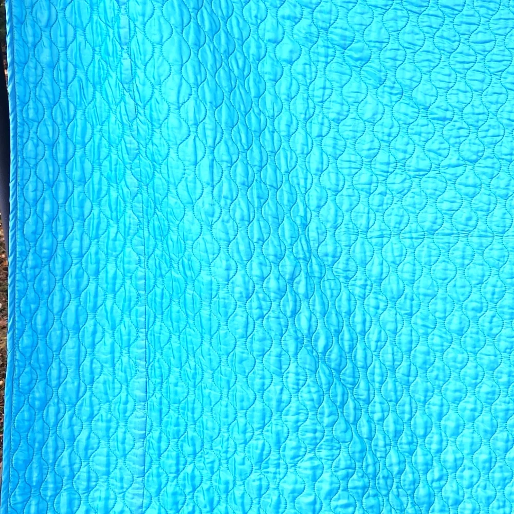 Vintage 1990s blue satin quilted twin size comforter bedspread .